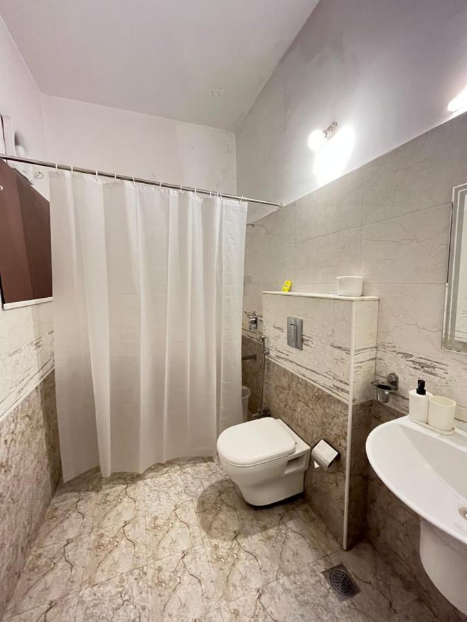 Bedchambers Serviced Apartment, Jubilee Hills Apartment