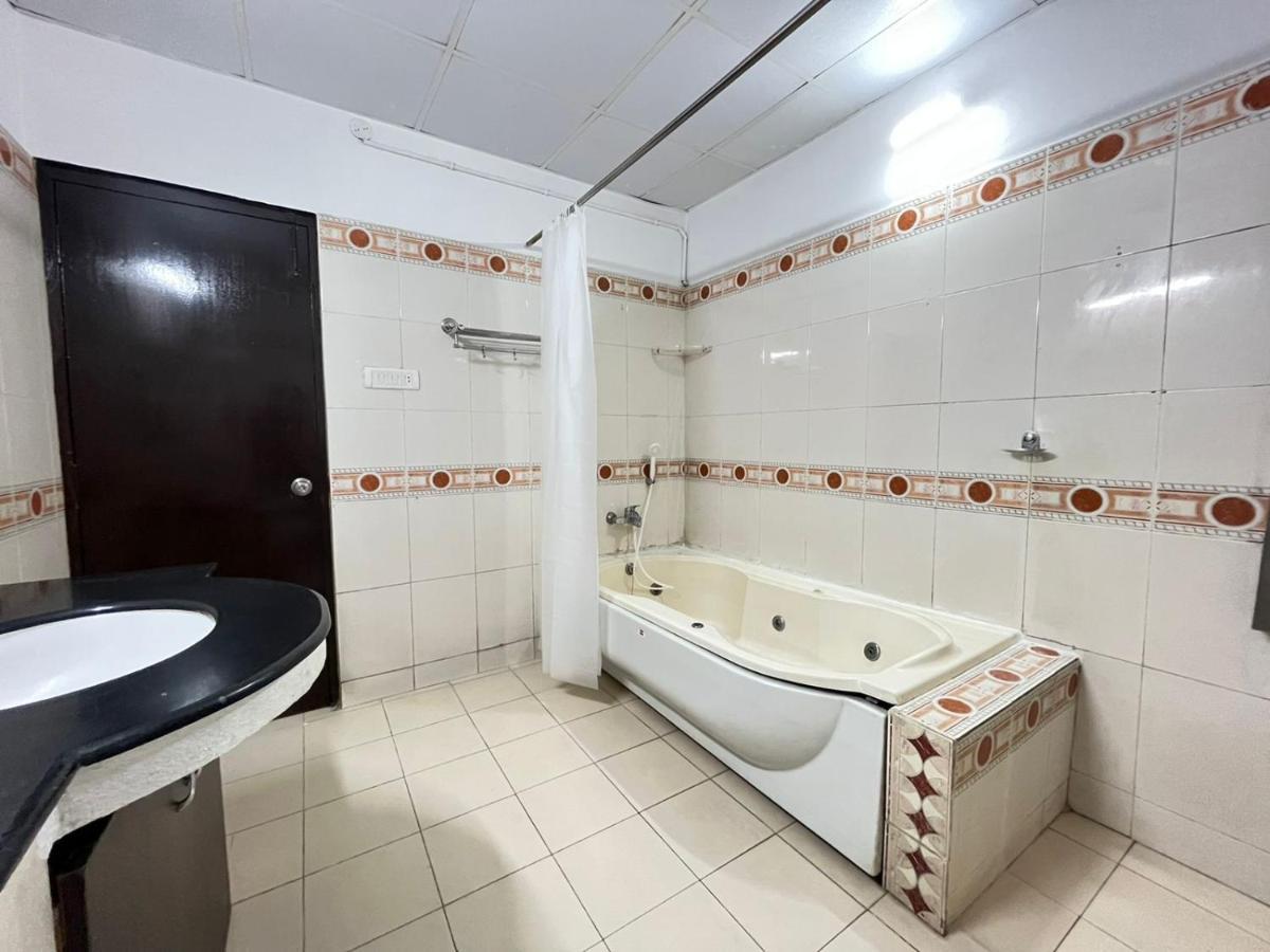 Apartment Bedchambers Serviced Apartment, Jubilee Hills *